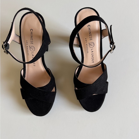 Chinese Laundry Black Heels - Picture 8 of 11